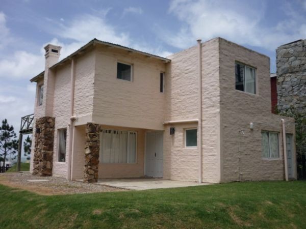 Casa amplia en alquiler muy luminosa con muy buena vista en Montoya